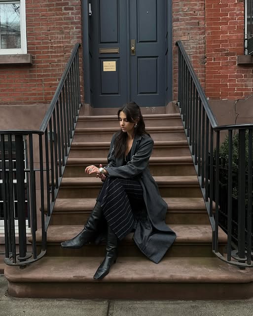 queen of never dressing for the right weather