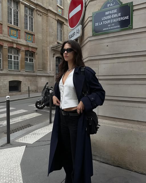 paris never disappoints :,)
1. walking around with @peterhfisher
2. gloomy nights & lightning storms
3. il camino for
